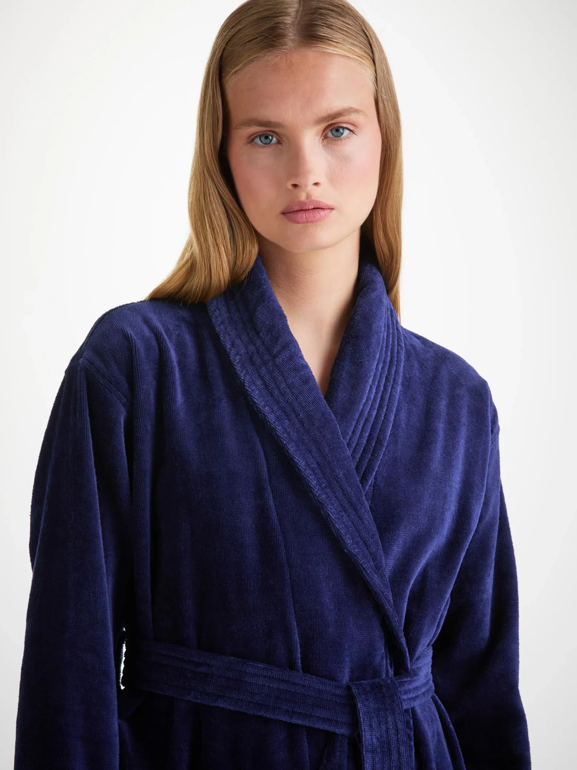 bathrobe-kFrevuMw-1.webp Derek Rose Sleep & Lounge|View All>Bathrobe Navy Blue