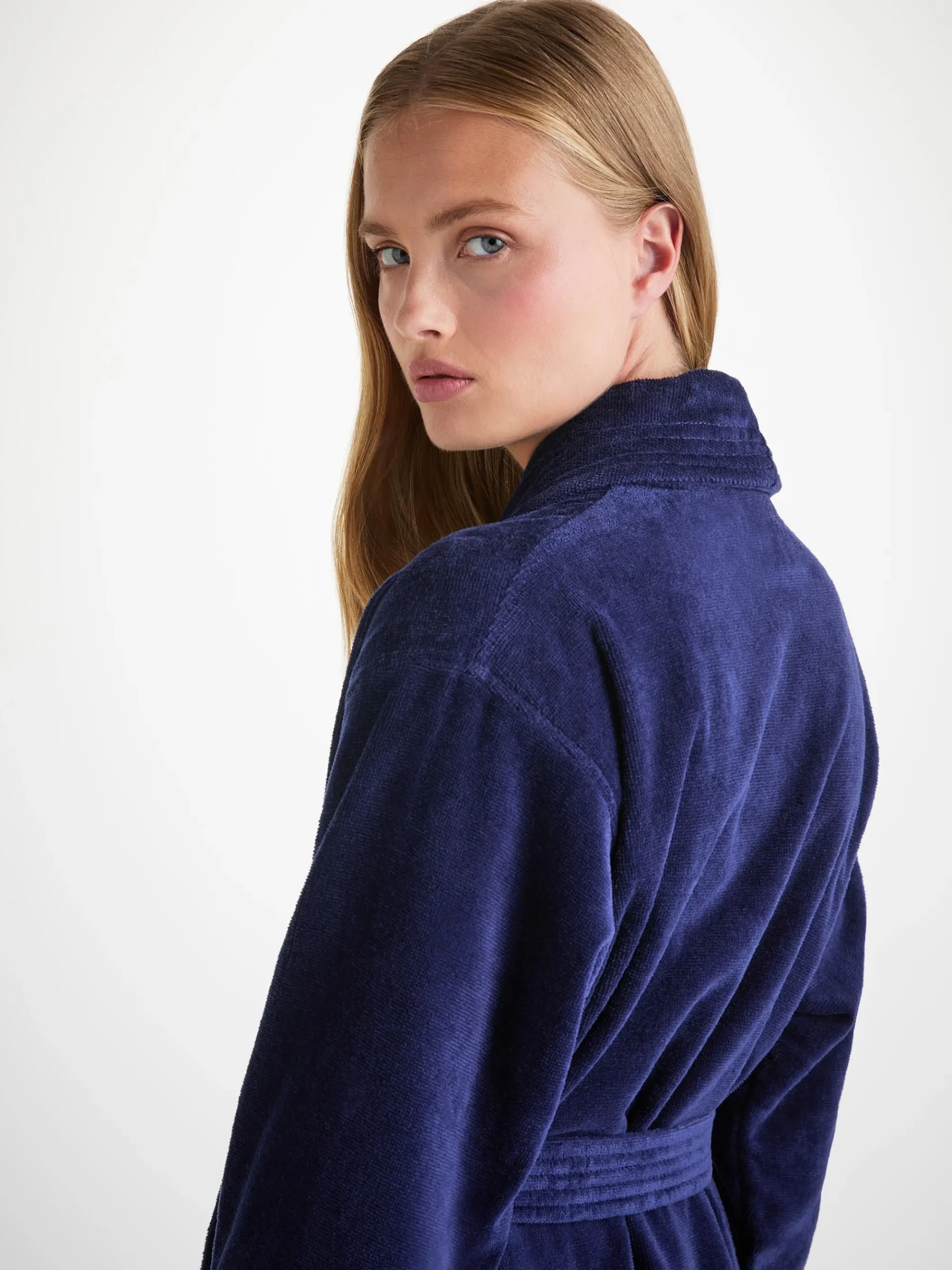 bathrobe-kFrevuMw-4.webp Derek Rose Sleep & Lounge|View All>Bathrobe Navy Blue