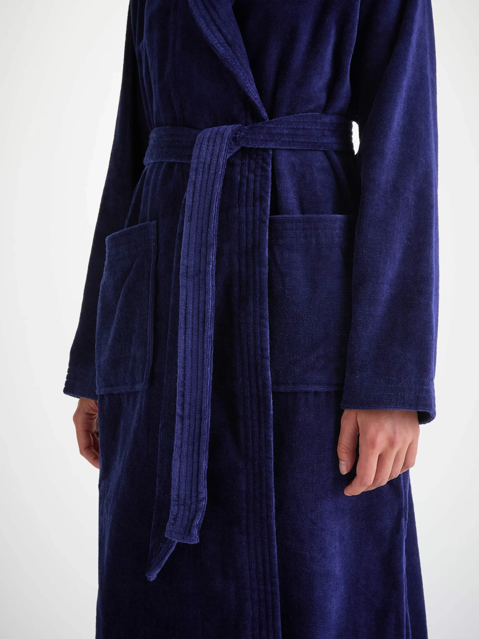 bathrobe-kFrevuMw-5.webp Derek Rose Sleep & Lounge|View All>Bathrobe Navy Blue
