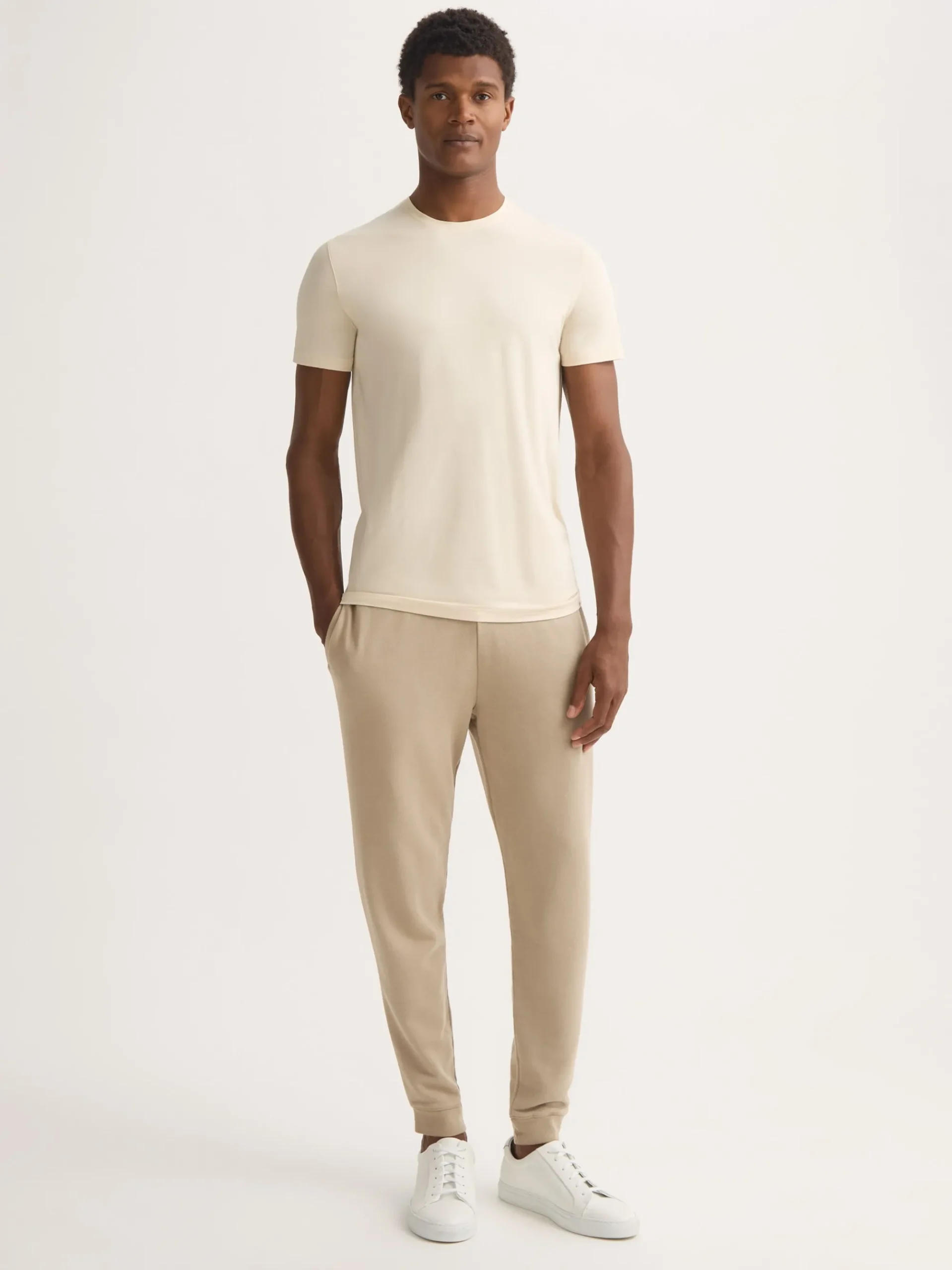 cuffed-sweatpants-LLNjrPaB-1.webp Derek Rose Resort Wear|View All>Cuffed Sweatpants Taupe