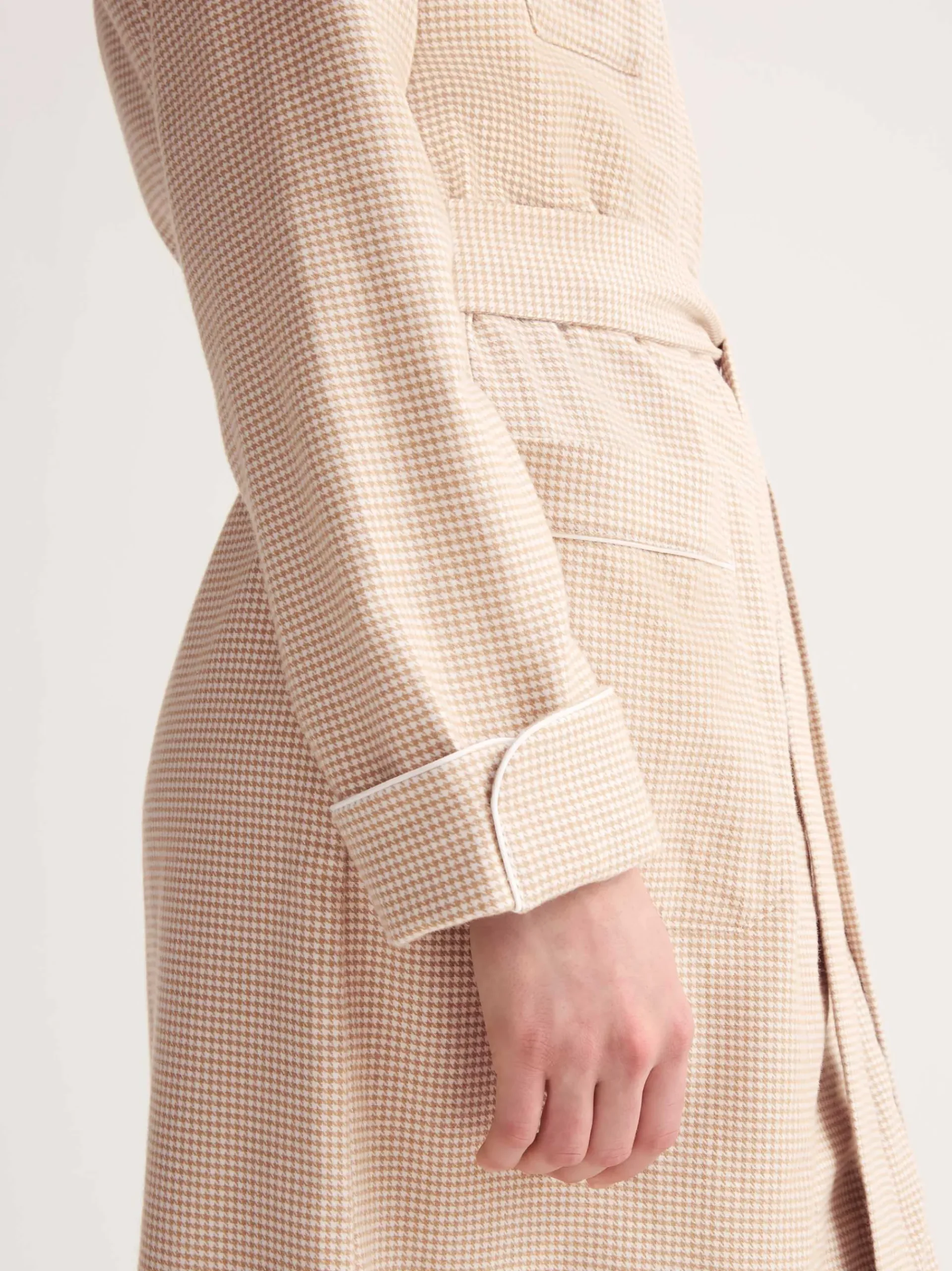 dressing-gown-WIgOnidj-2.webp Derek Rose Gowns & Robes|View All>Dressing Gown Blush