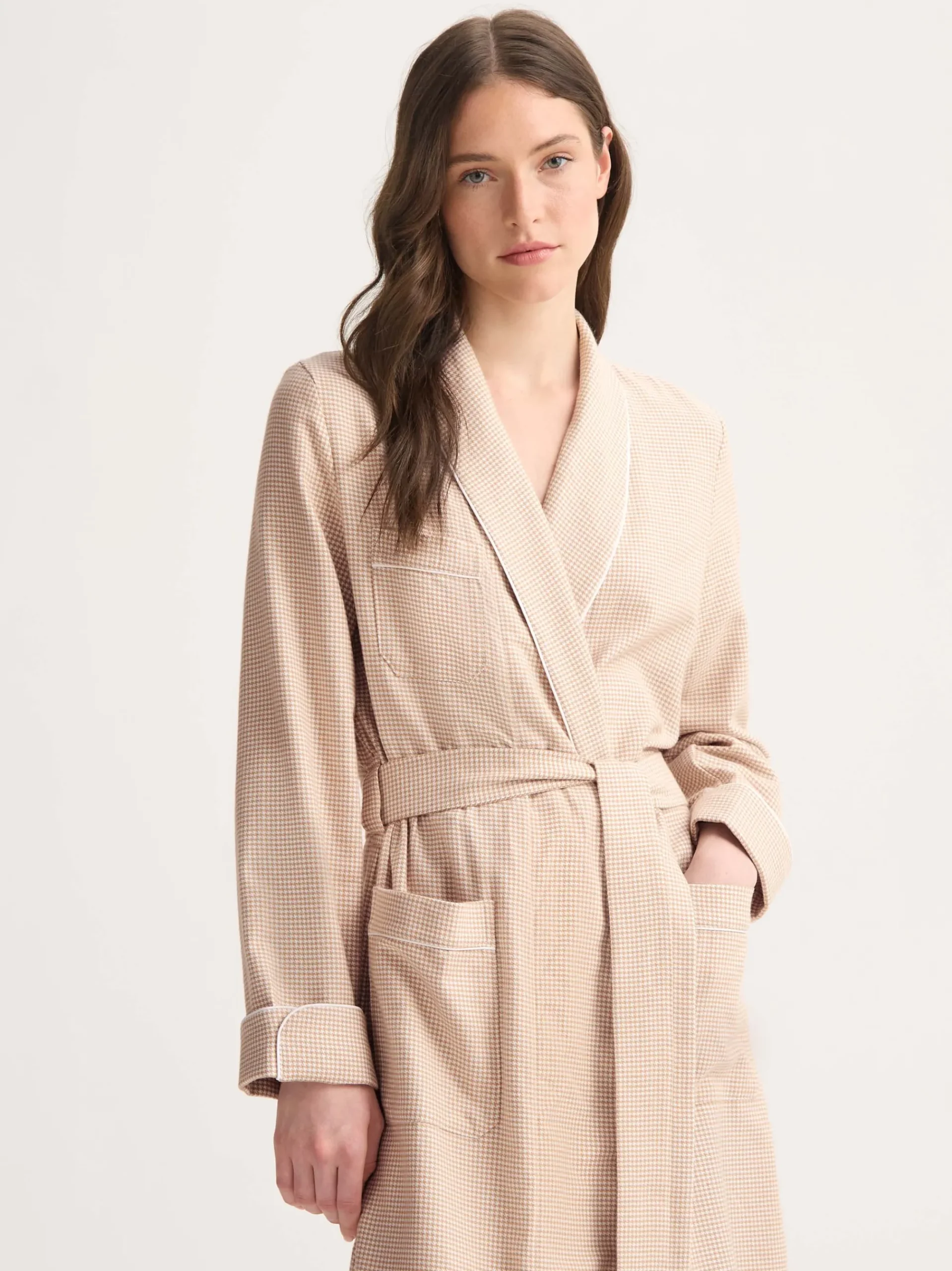 dressing-gown-WIgOnidj-4.webp Derek Rose Gowns & Robes|View All>Dressing Gown Blush