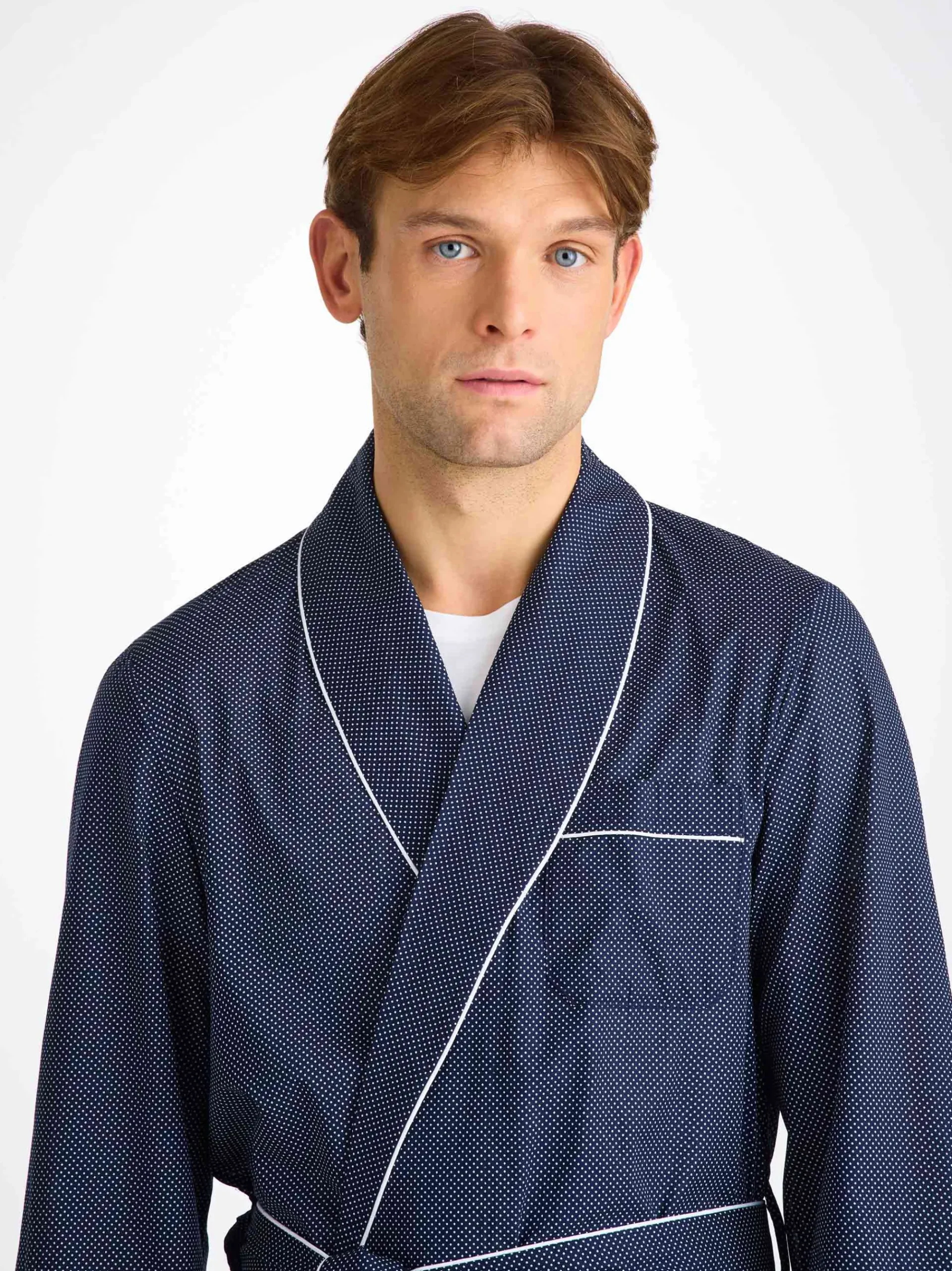 dressing-gown-otYDTazW-3.webp Derek Rose Dressing Gowns|View All>Dressing Gown Navy Blue