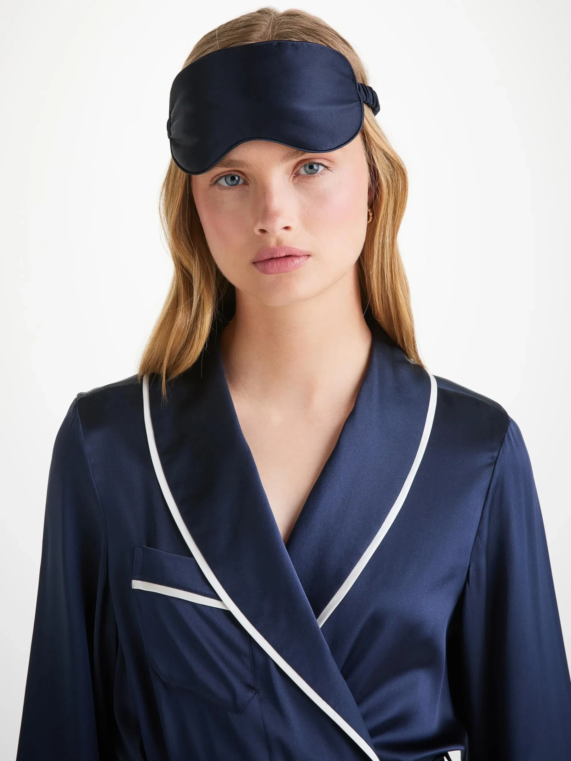 eye-mask-sNXIvrtQ-2.webp Derek Rose View All|View All>Eye Mask Navy Blue