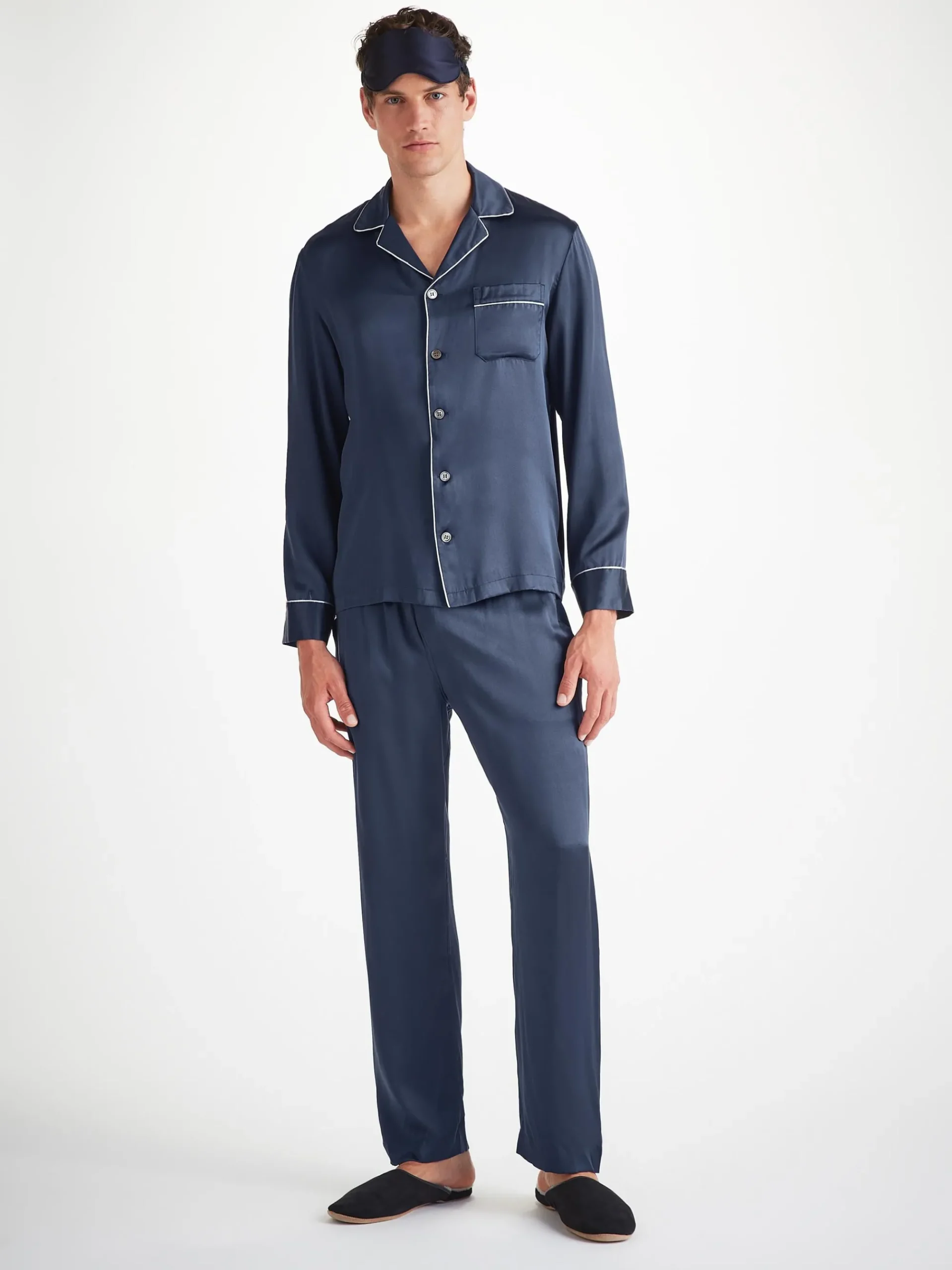 eye-mask-sNXIvrtQ-7.webp Derek Rose View All|View All>Eye Mask Navy Blue