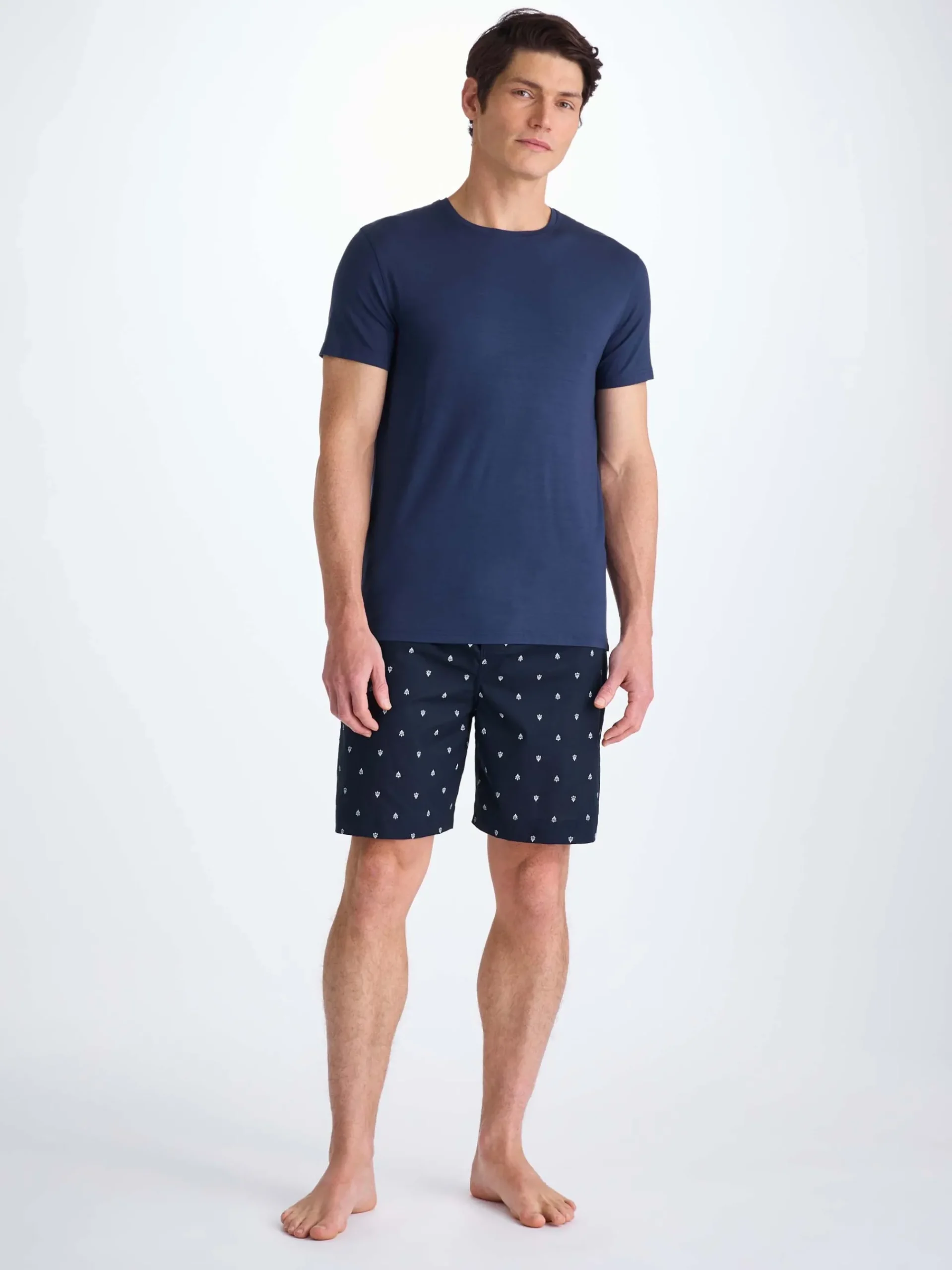 lounge-shorts-LEwZAbqd-3.webp Derek Rose Lounge Trousers & Shorts|View All>Lounge Shorts Navy Blue