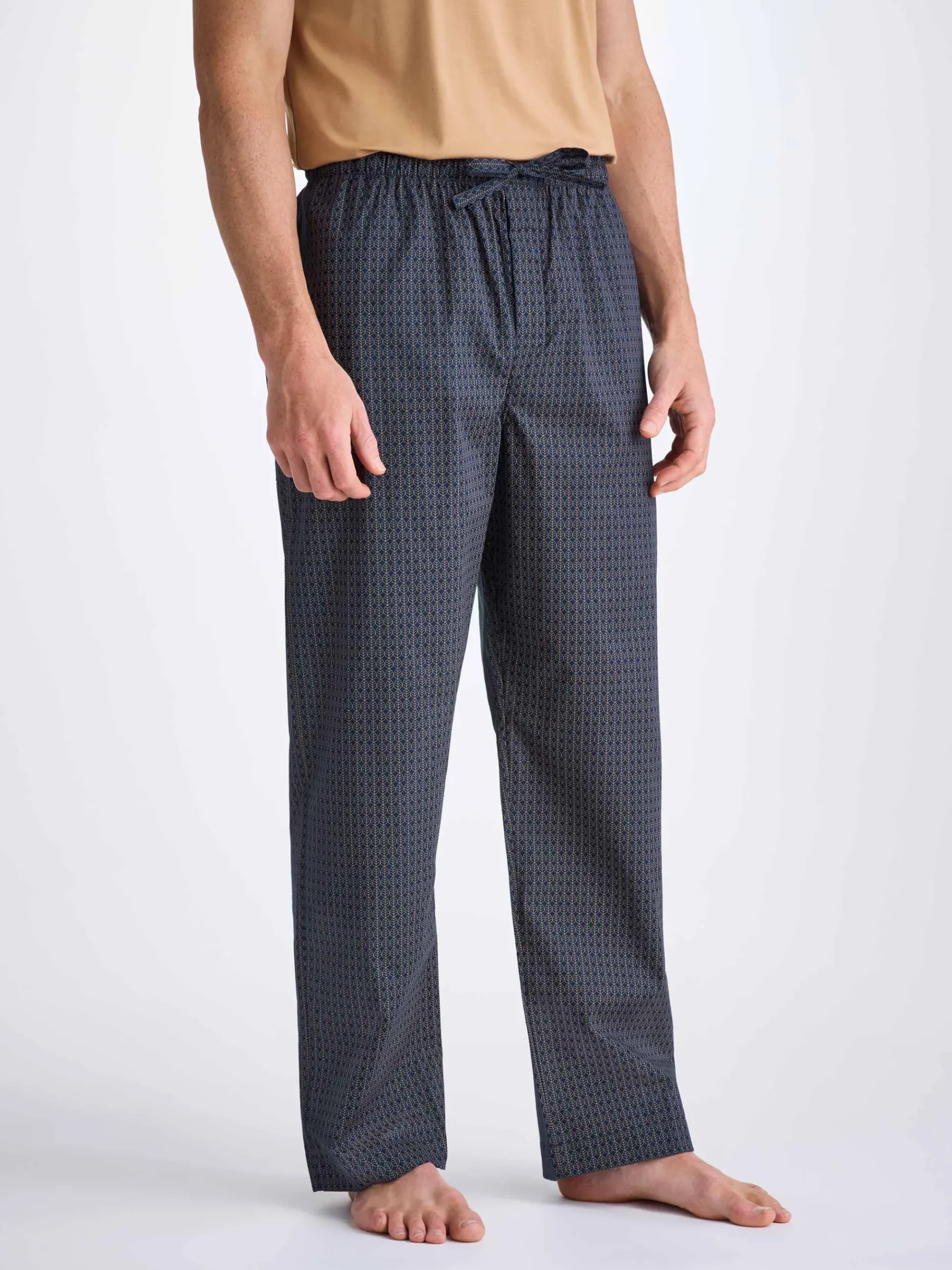 lounge-trousers-cyjWHkWo-5.webp Derek Rose Lounge Trousers & Shorts|View All>Lounge Trousers Navy Blue