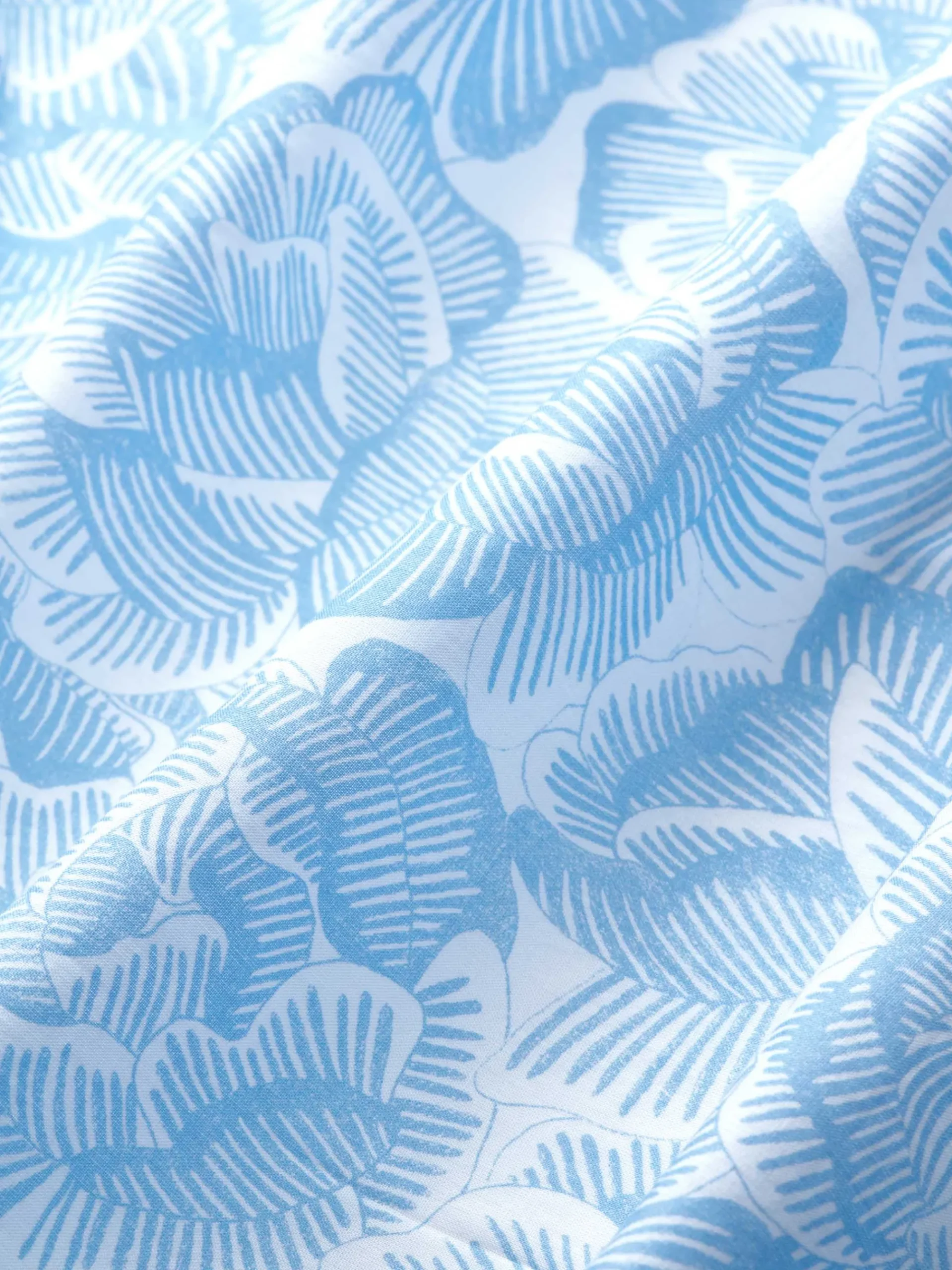 pyjamas-MXvCKxik-5.webp Derek Rose Lightweight Pyjamas|View All>Pyjamas Light Blue & White