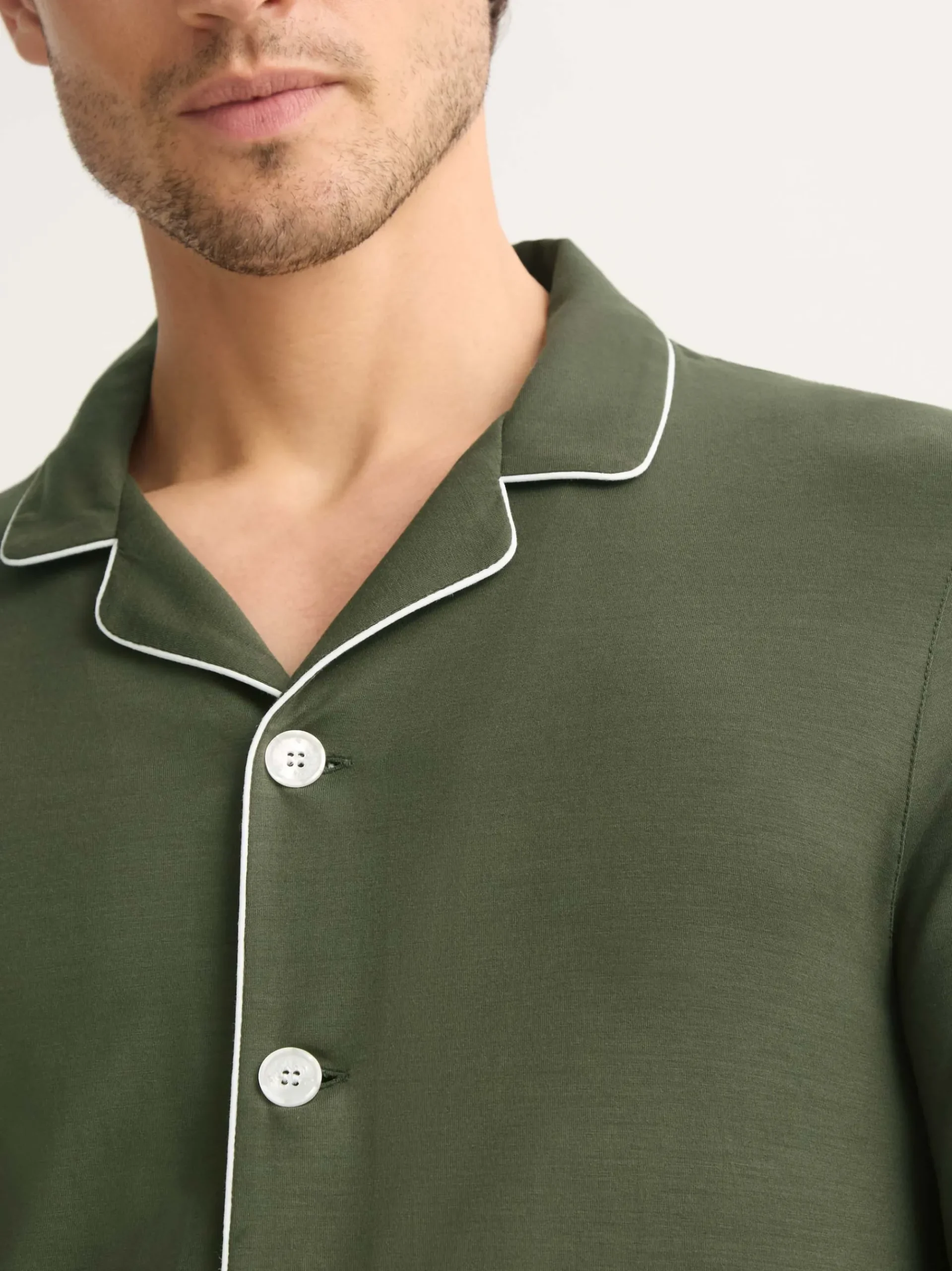 pyjamas-nyxIxMvM-4.webp Derek Rose Mid Weather Pyjamas|View All>Pyjamas Evergreen