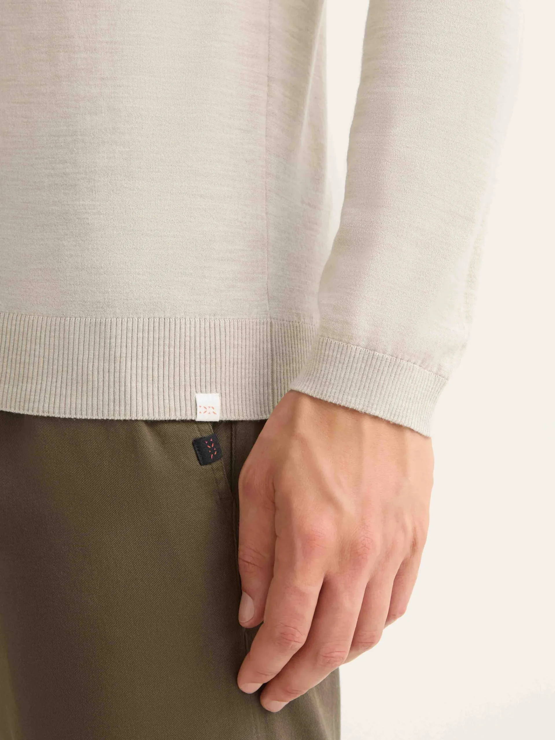 sweater-Qhsymzhp-5.webp Derek Rose Knitwear|View All>Sweater Oat