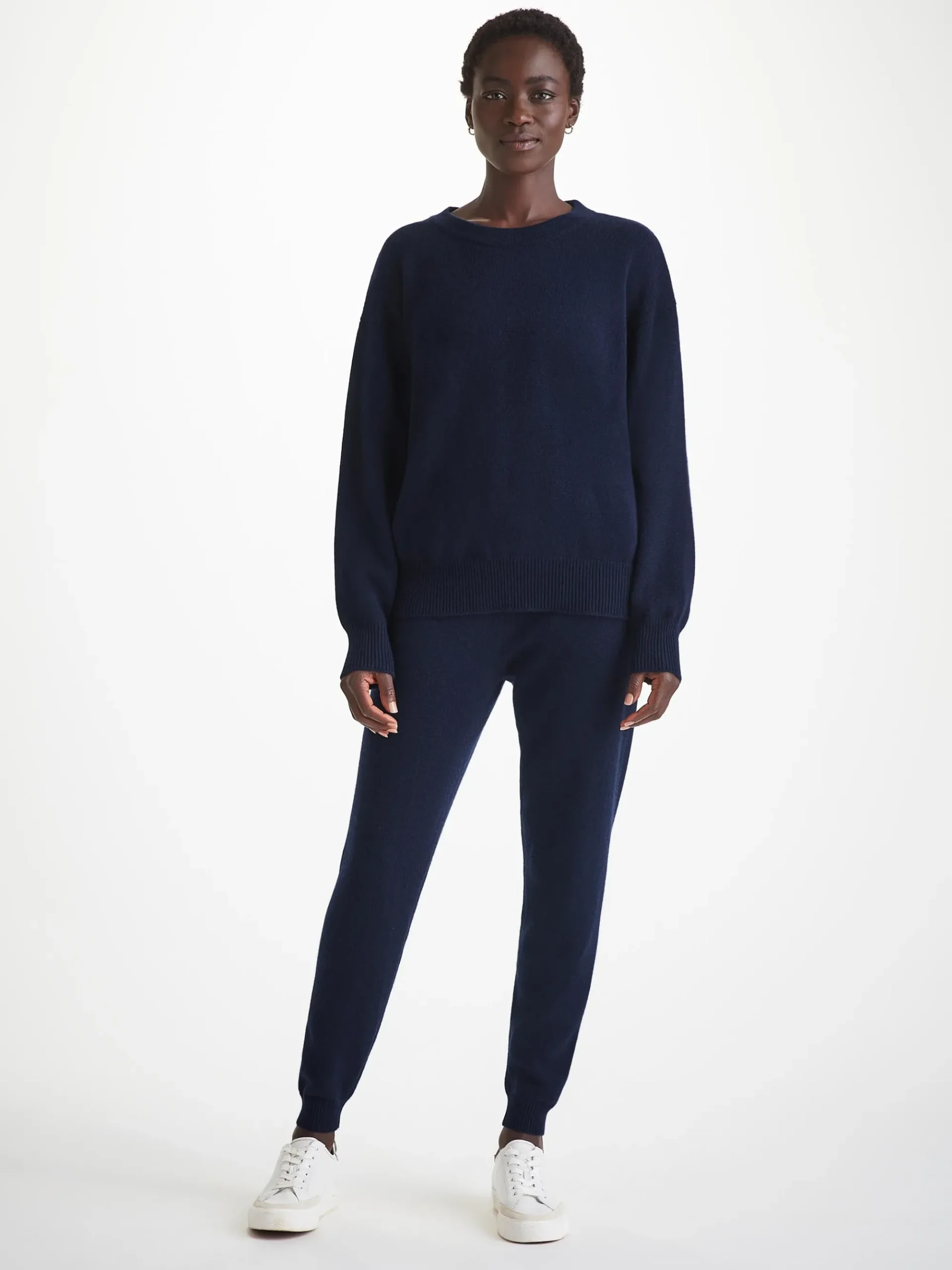 sweater-and-track-pants-set-HtSXscnH-0.webp Derek Rose View All|View All>Sweater And Track Pants Set Navy