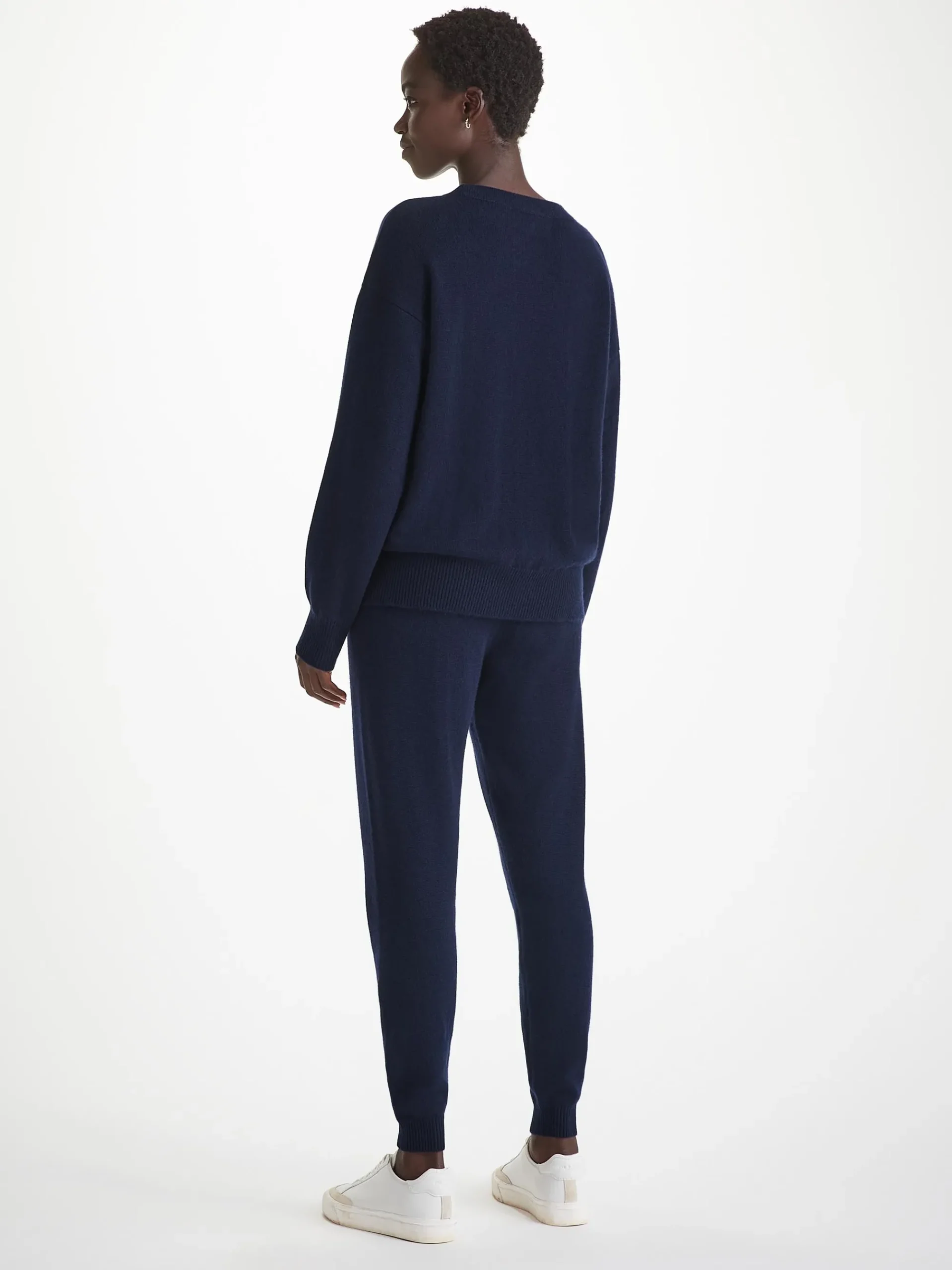 sweater-and-track-pants-set-HtSXscnH-1.webp Derek Rose View All|View All>Sweater And Track Pants Set Navy