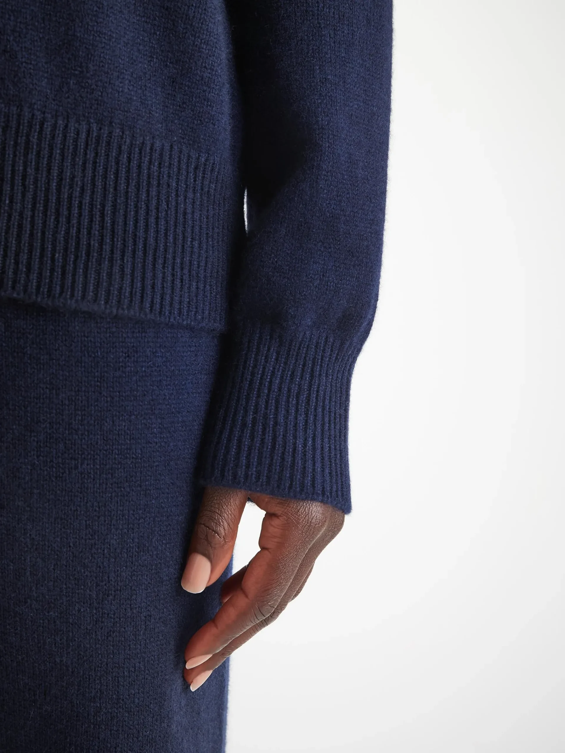 sweater-and-track-pants-set-HtSXscnH-5.webp Derek Rose View All|View All>Sweater And Track Pants Set Navy