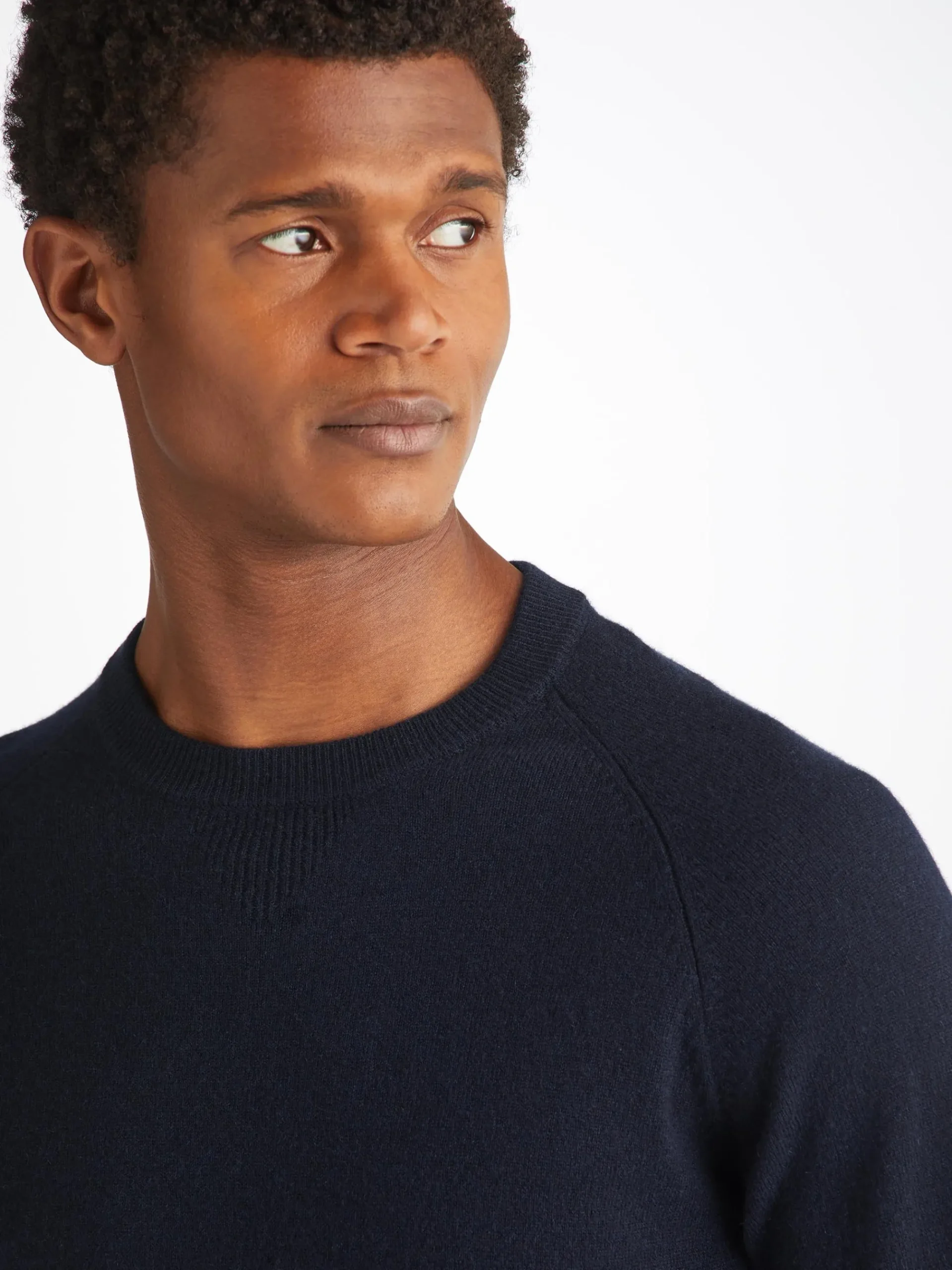 sweater-hiewhjoZ-4.webp Derek Rose Sweaters|View All>Sweater Navy Blue