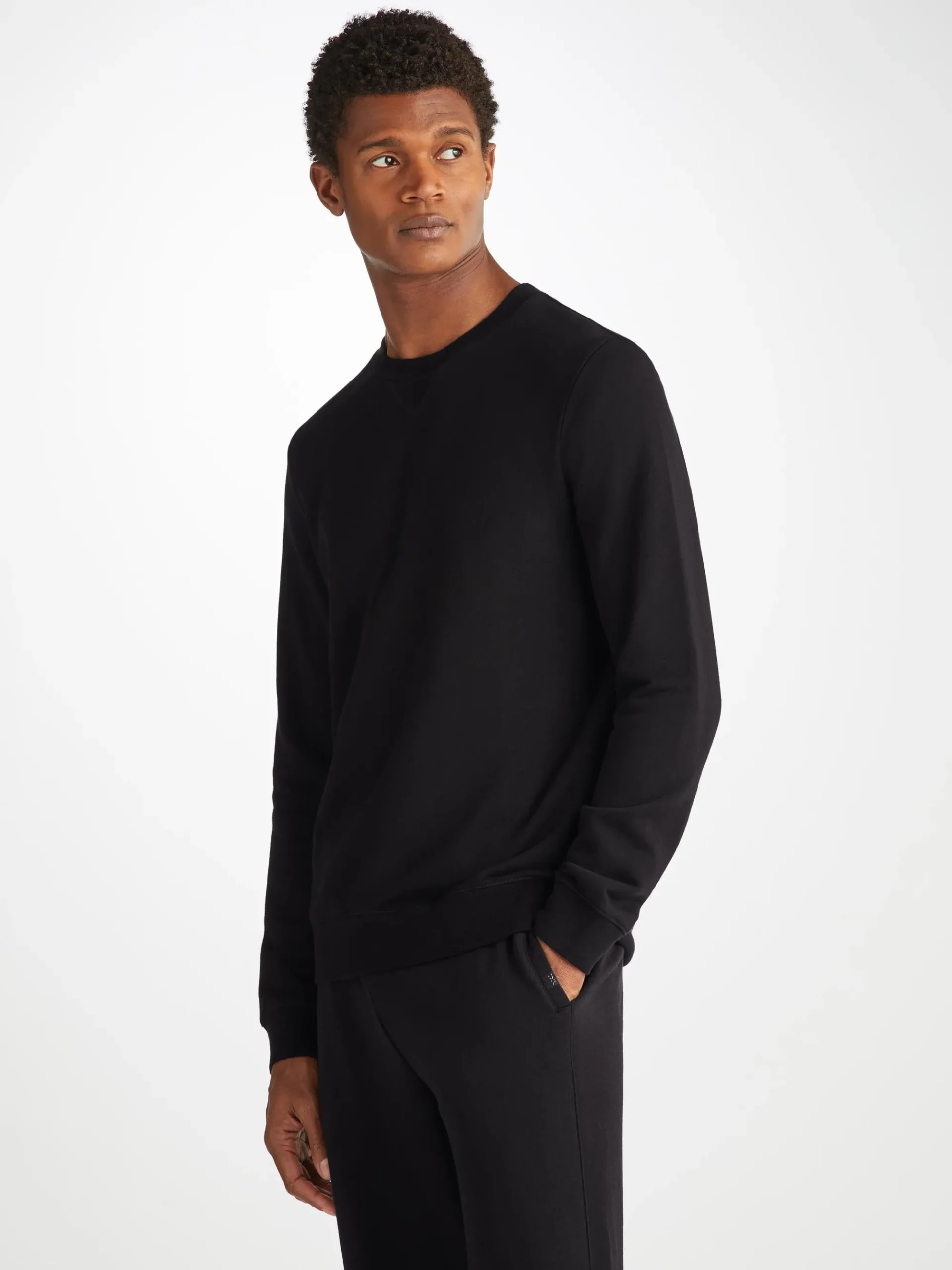 sweatshirt-and-sweatpants-set-nxpRDncJ-3.webp Derek Rose Sets|View All>Sweatshirt And Sweatpants Set Black