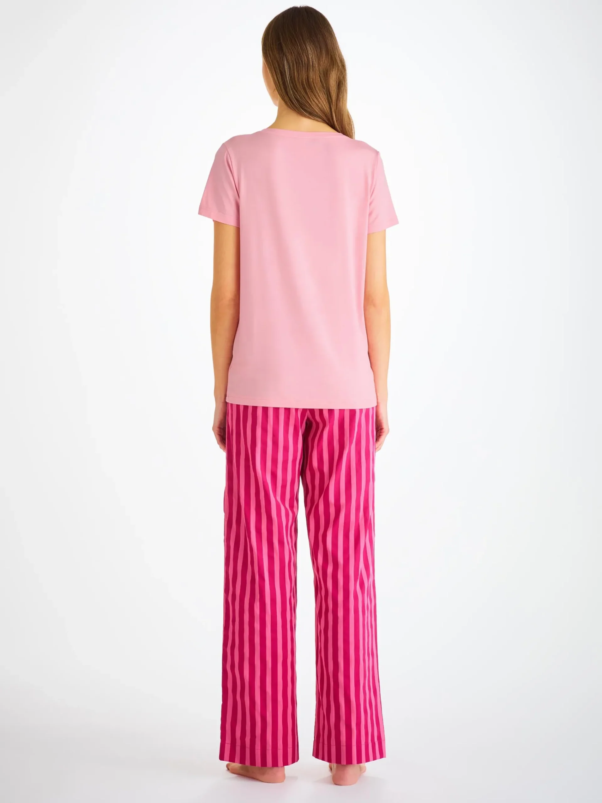 t-shirt-iOFuJdDi-4.webp Derek Rose Crew Neck T-Shirts|View All>T-Shirt Ballet Pink