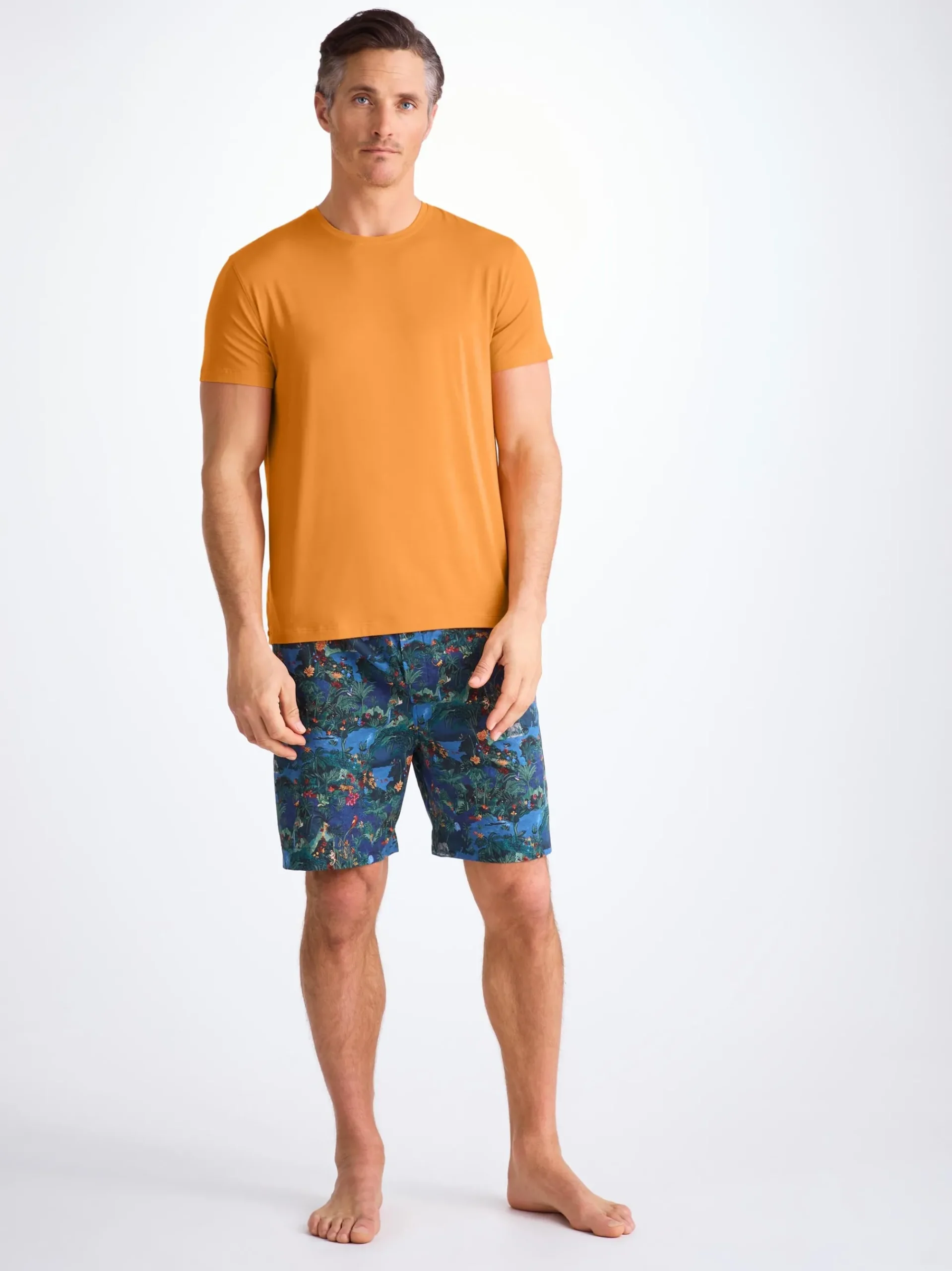 t-shirt-mSamUcmJ-2.webp Derek Rose Crew Neck T-Shirts|View All>T-Shirt Apricot