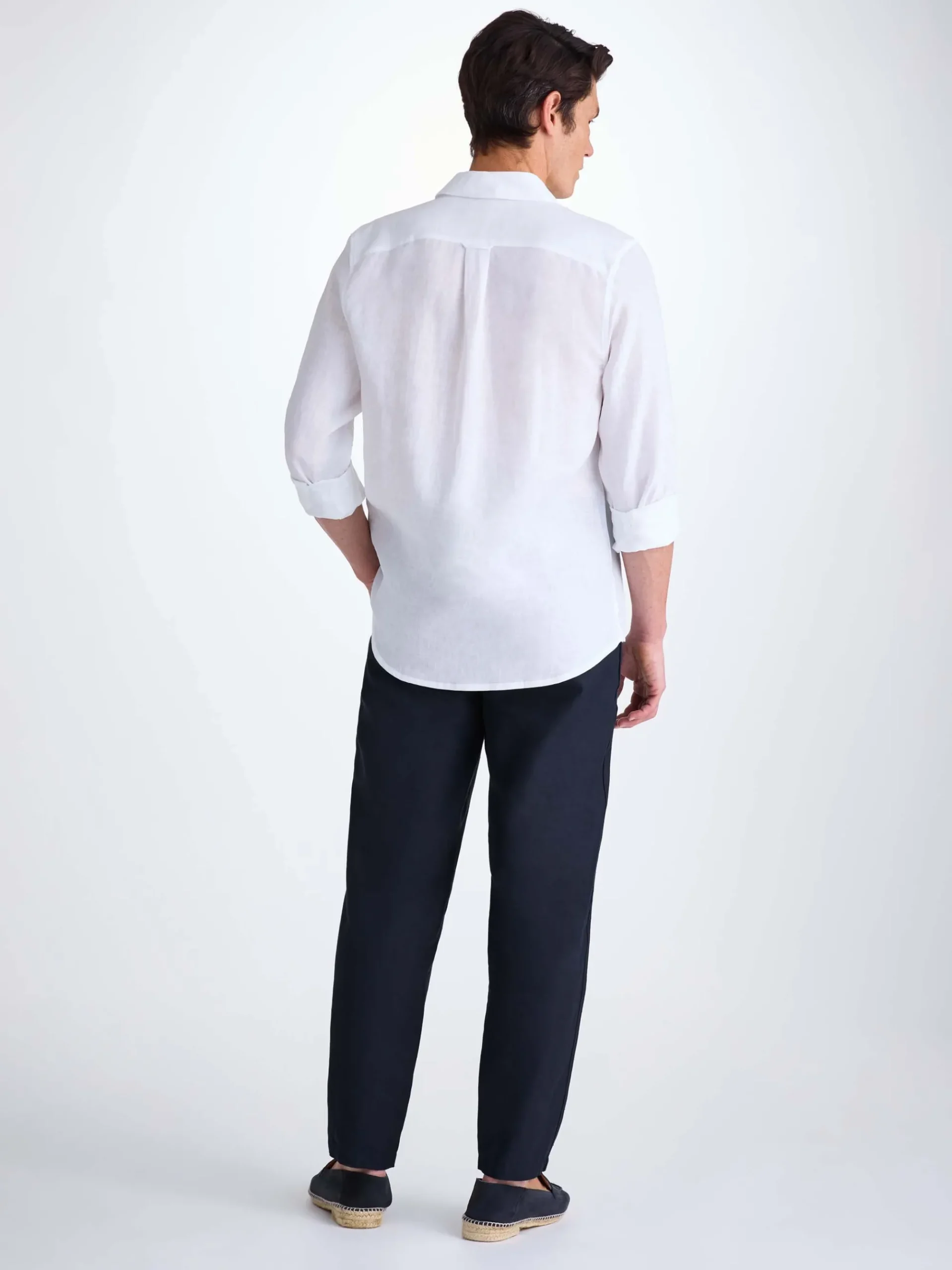 trousers-djbbZxzK-3.webp Derek Rose Resort Wear|View All>Trousers Navy Blue