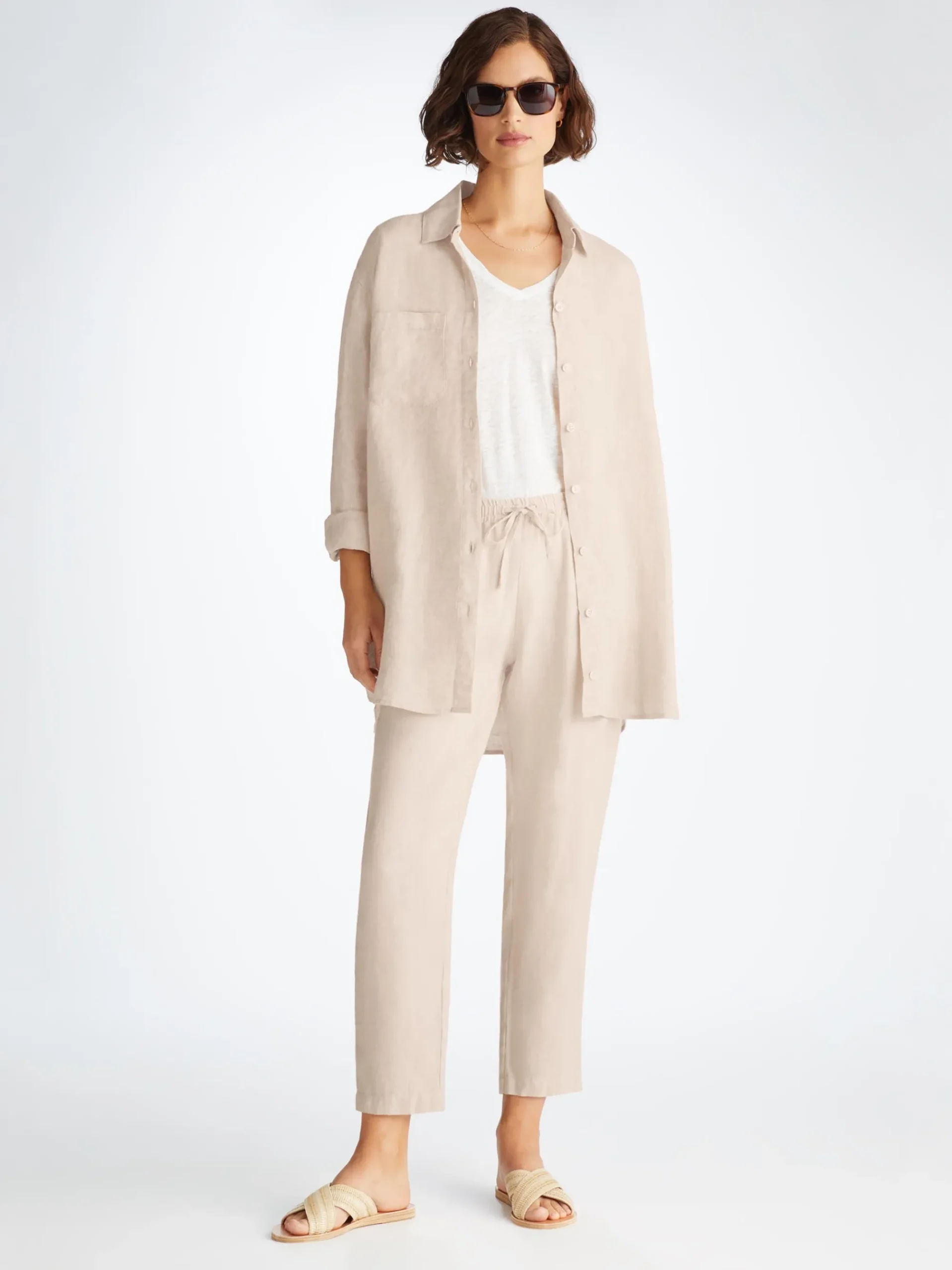 trousers-mMjDLmXt-0.webp Derek Rose Resort Wear|View All>Trousers Sand