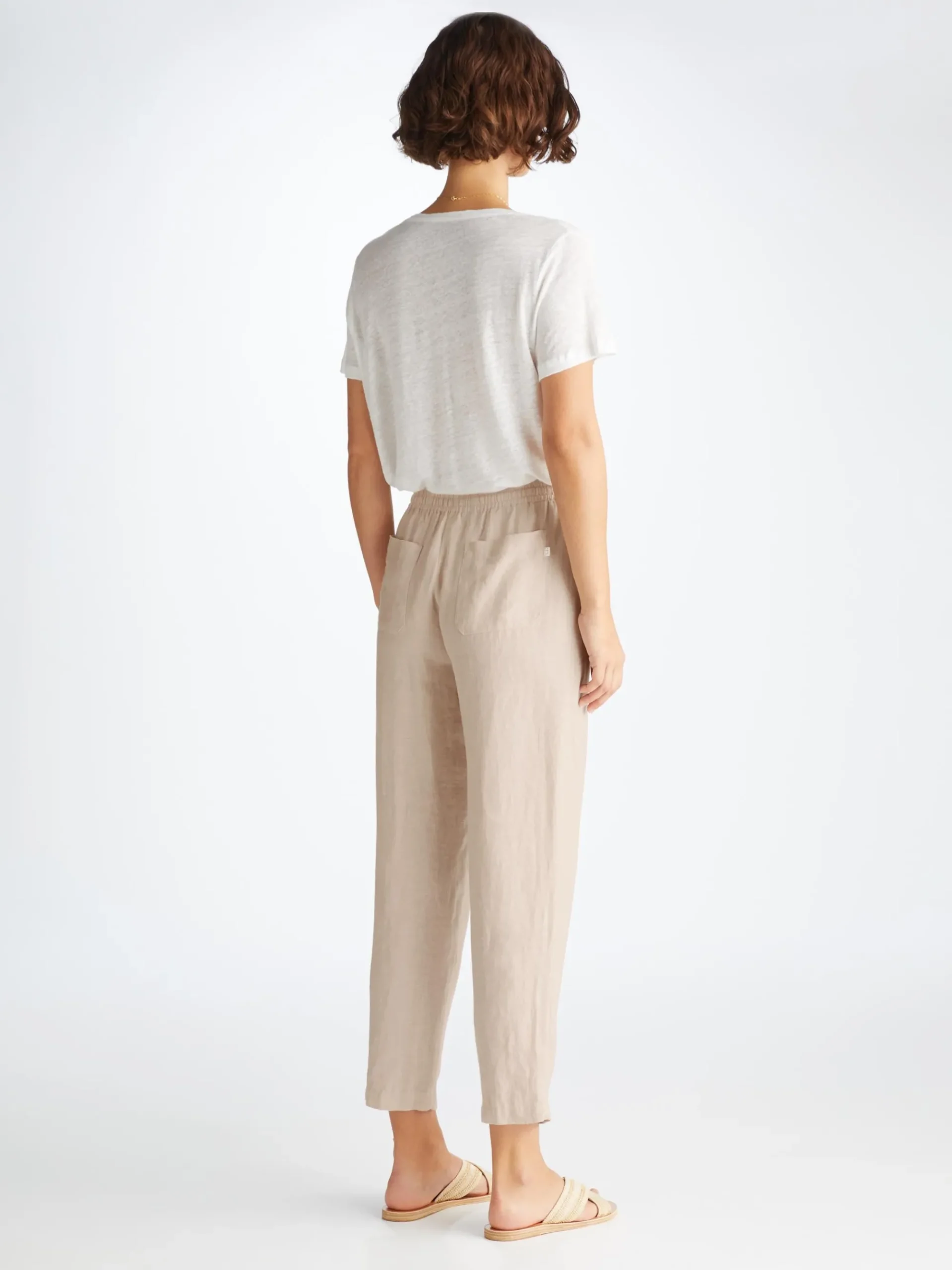 trousers-mMjDLmXt-3.webp Derek Rose Resort Wear|View All>Trousers Sand
