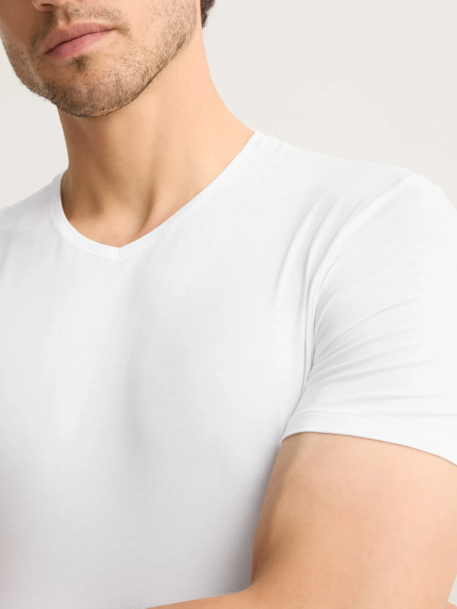 underwear-v-neck-t-shirt-GsBxAwxN-1.webp Derek Rose V-Neck T-Shirts|View All>Underwear V-Neck T-Shirt White