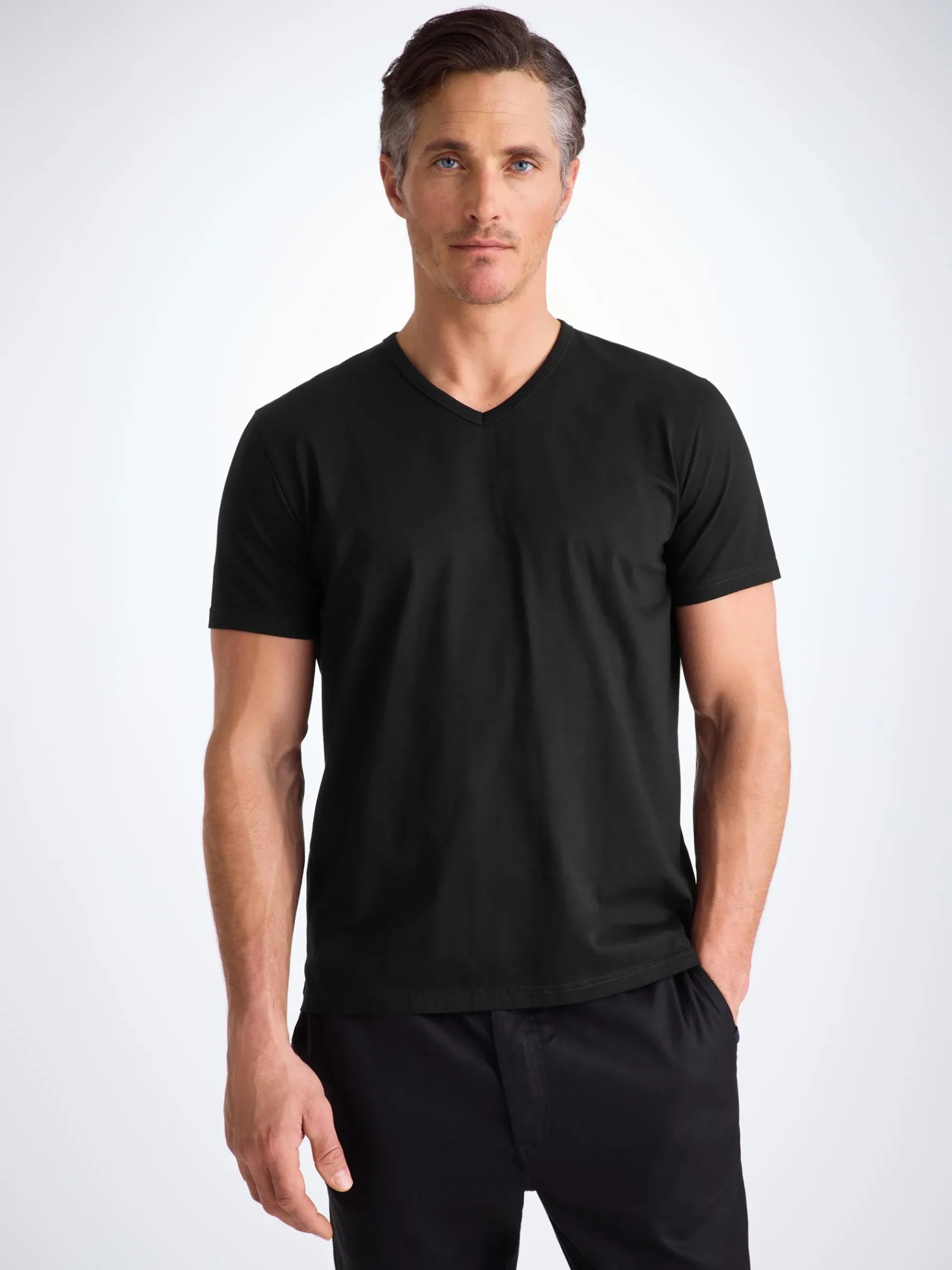 v-neck-t-shirt-vEoGPylN-7.webp Derek Rose Cotton T-Shirts|View All>V-Neck T-Shirt Black